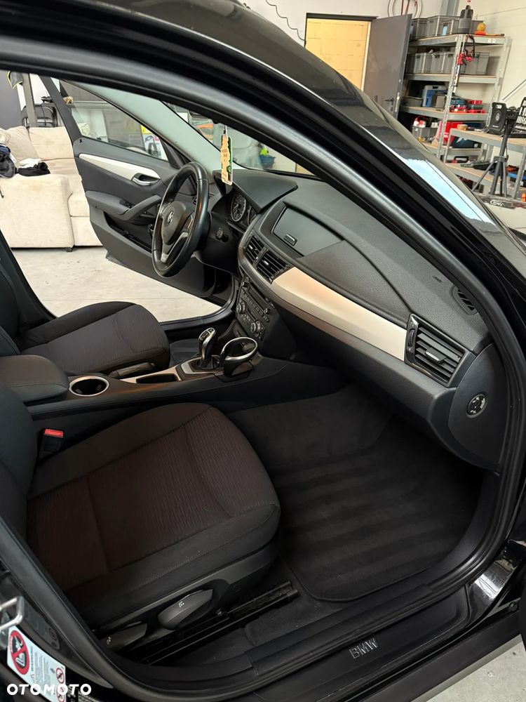 BMW X1 xDrive18d - 10