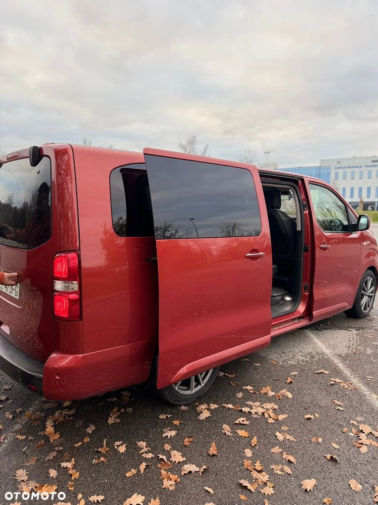 Peugeot Traveller - 3