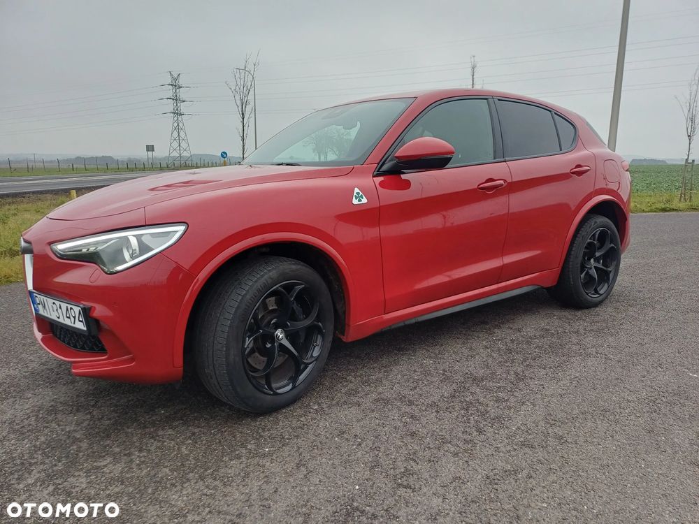 Alfa Romeo Stelvio V6 2.9 Bi-Turbo AT8-Q4 Quadrifoglio - 2