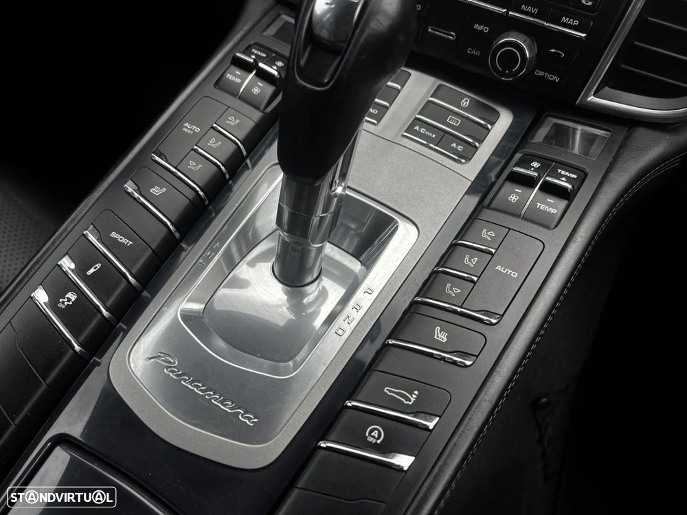 Porsche Panamera 3.0 V6 - 14
