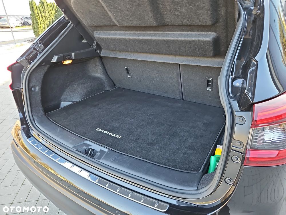 Nissan Qashqai 1.3 DIG-T N-Connecta - 15