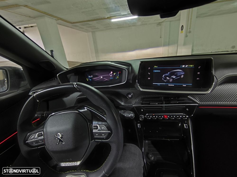 Peugeot e-2008 50 kWh GT - 13