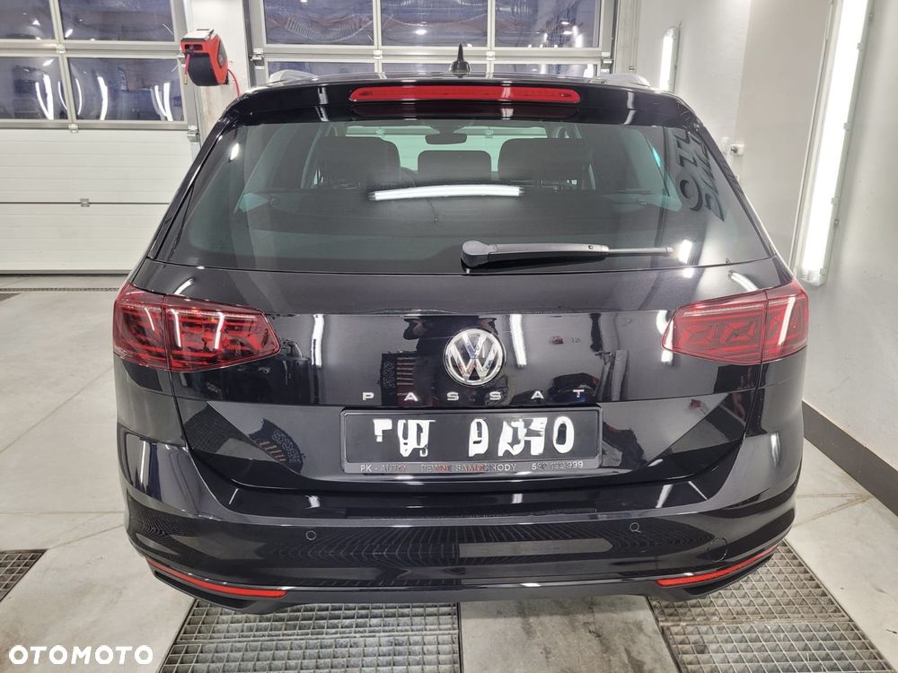 Volkswagen Passat 2.0 TDI Business DSG - 36