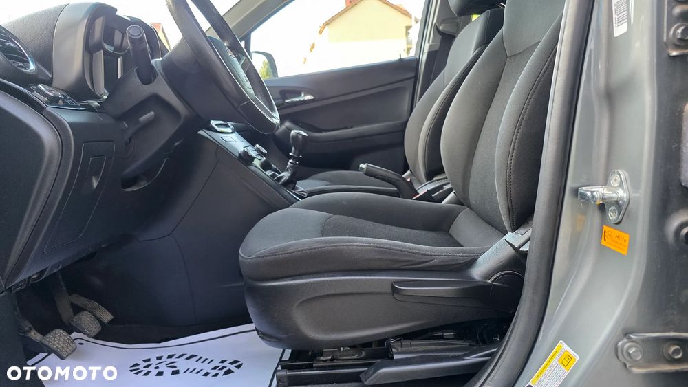 Chevrolet Orlando - 15