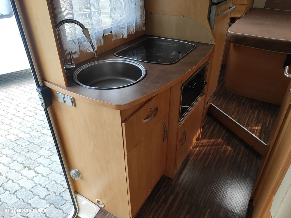 Pilote Aventura G730 Cama Central - 9