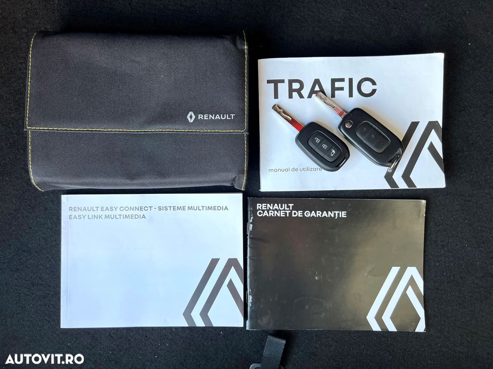 Renault Trafic 2.0 Blue dCi 110 S&S L2 8+1 Life - 33