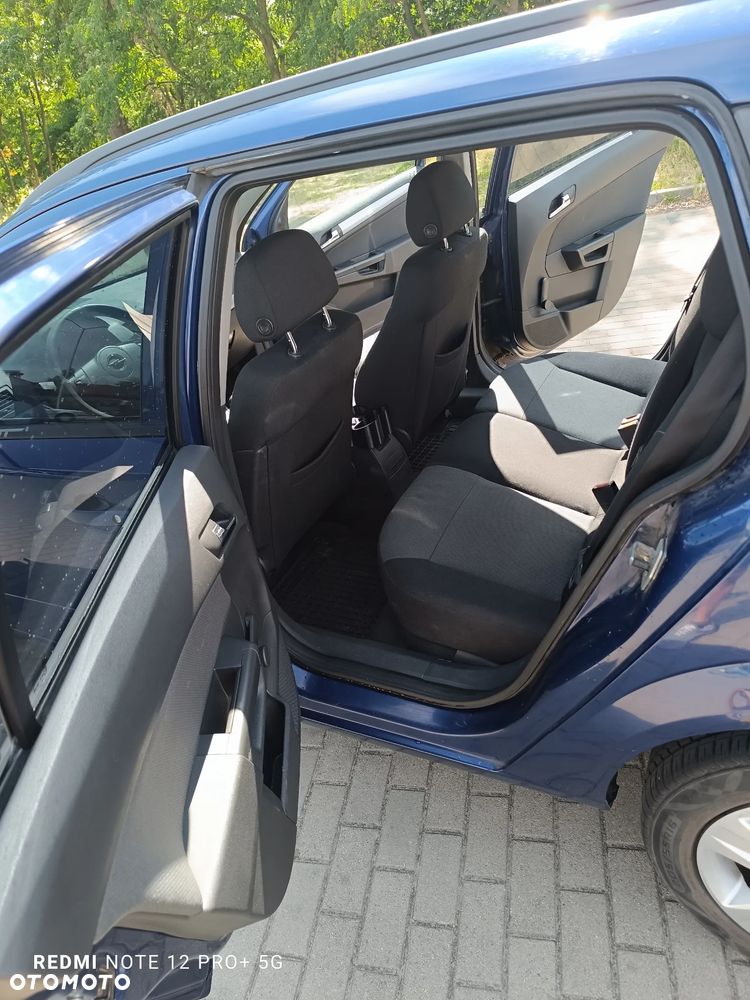 Opel Astra 1.6 Enjoy - 10