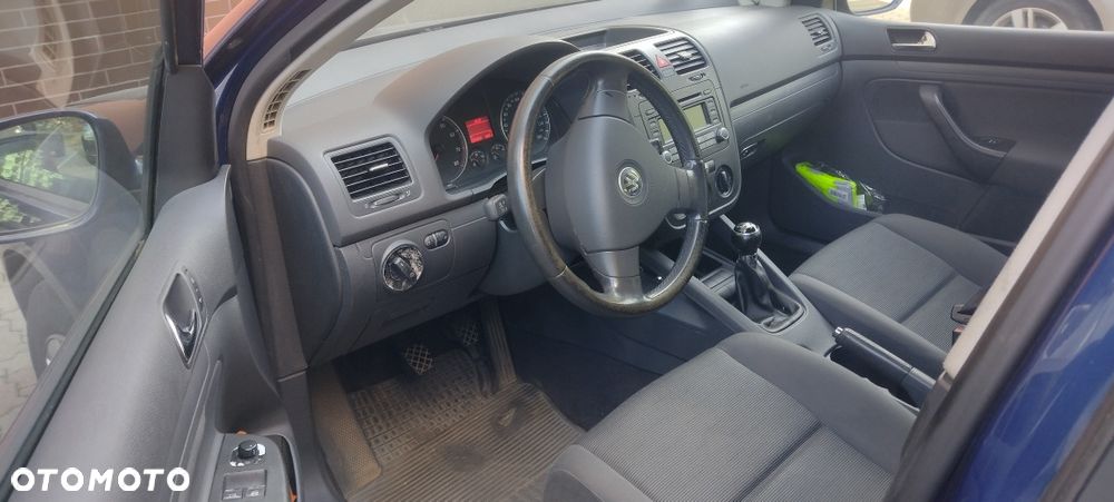 Volkswagen Golf - 3