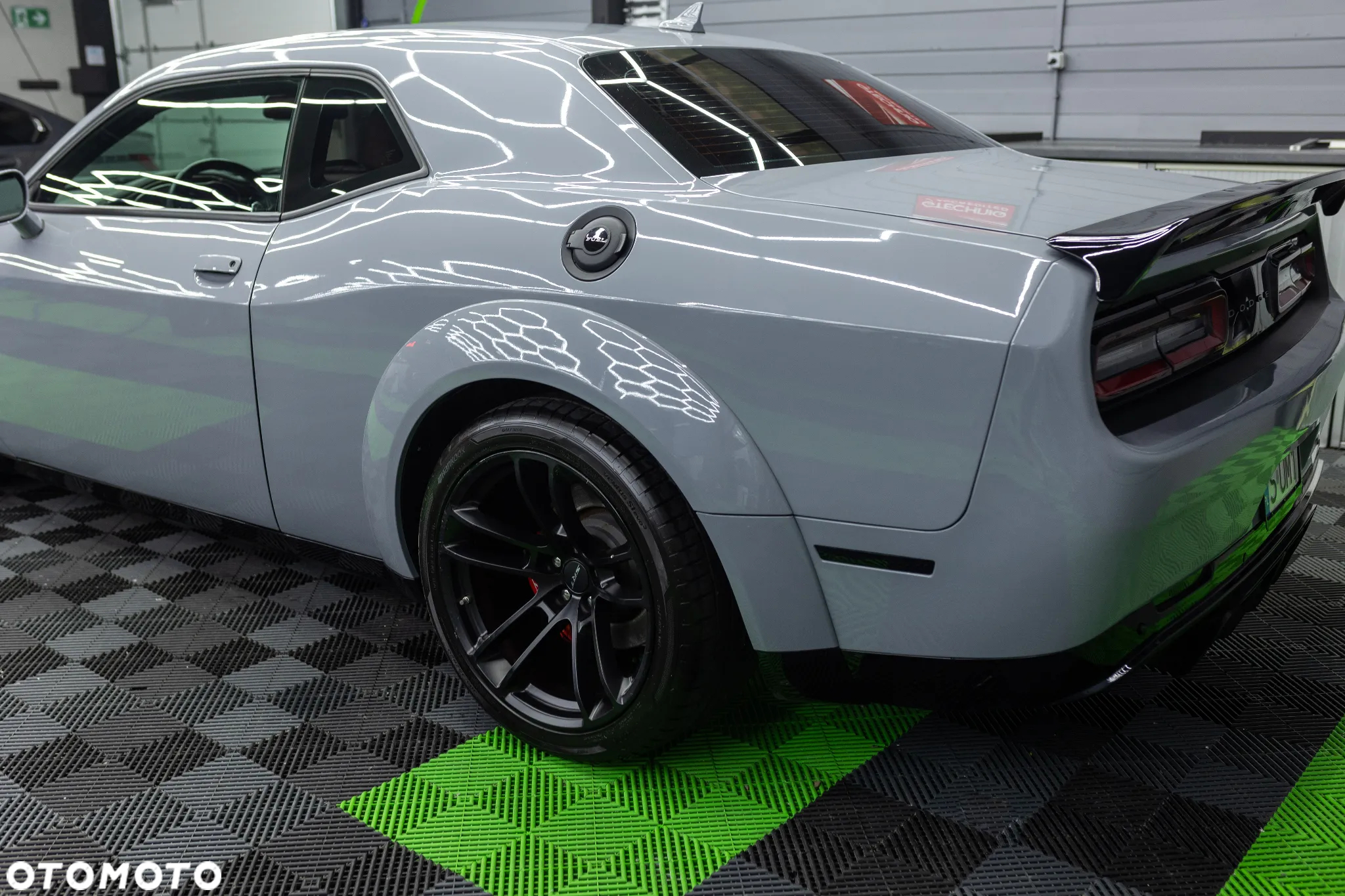Dodge Challenger 6.2 Redeye Widebody - 8