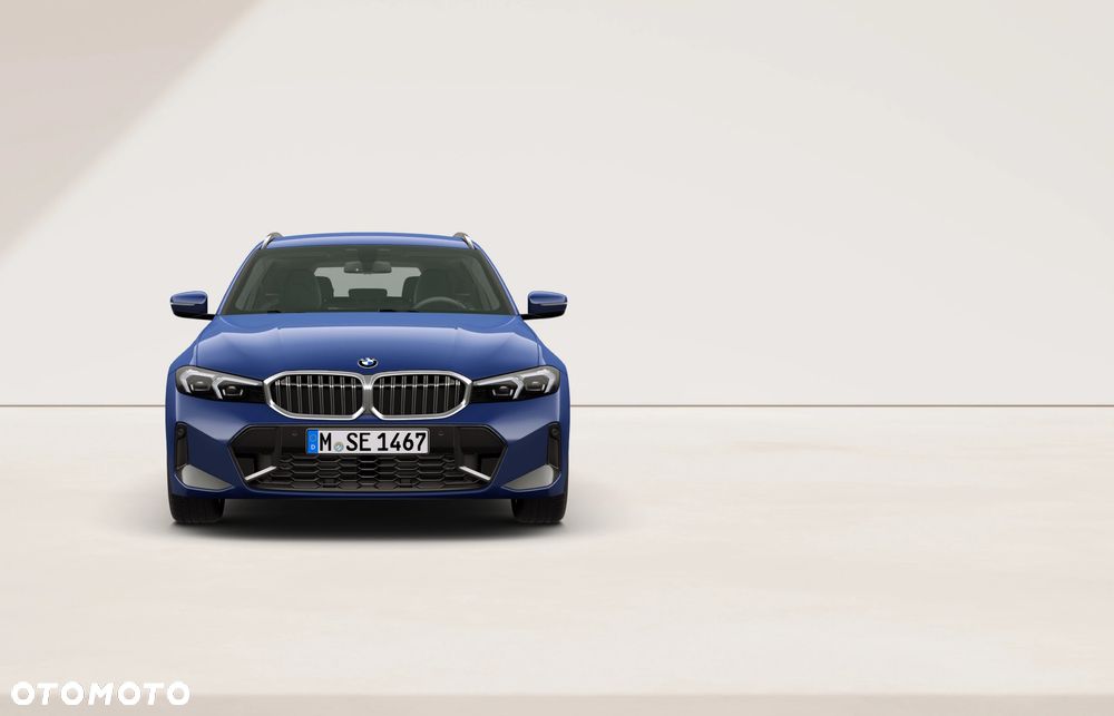 BMW Seria 3 330i xDrive M Sport sport - 3
