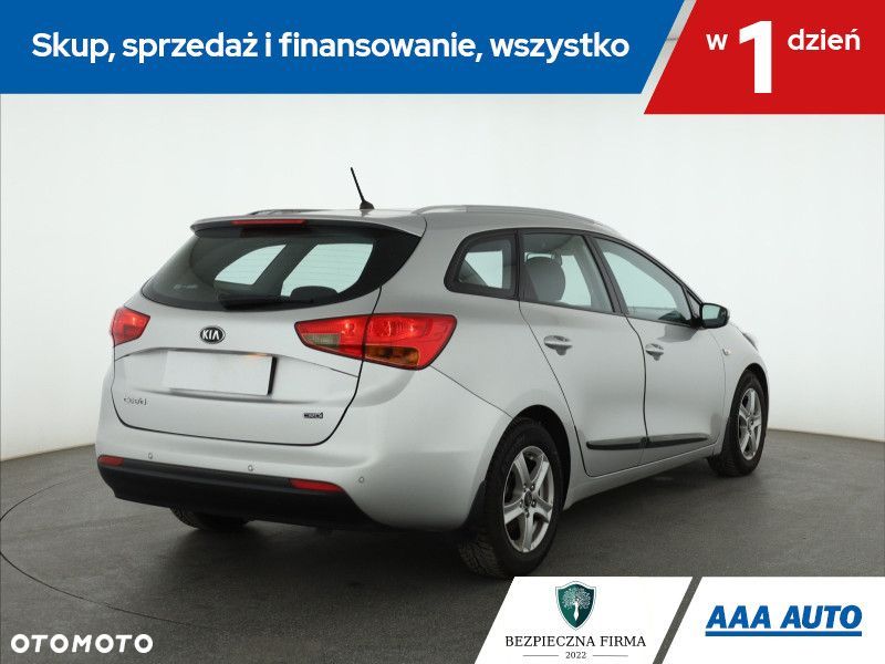 Kia Ceed - 7