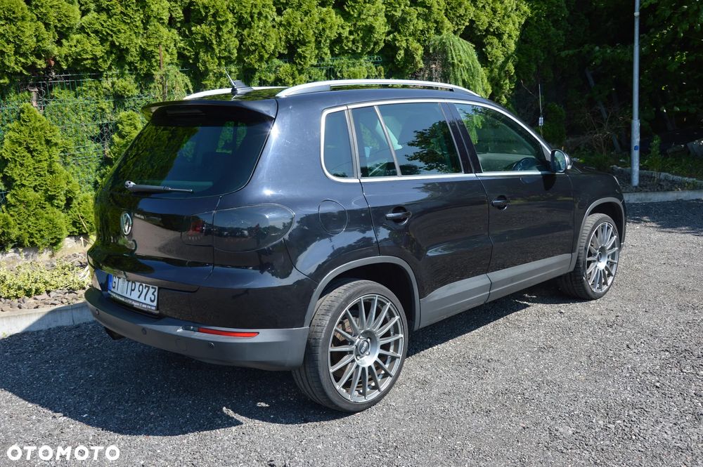 Volkswagen Tiguan - 4