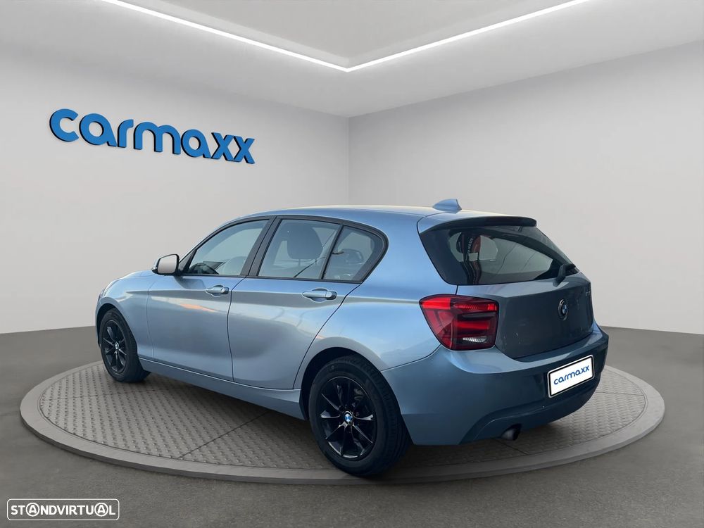 BMW 116 i Aut. Urban Line - 4