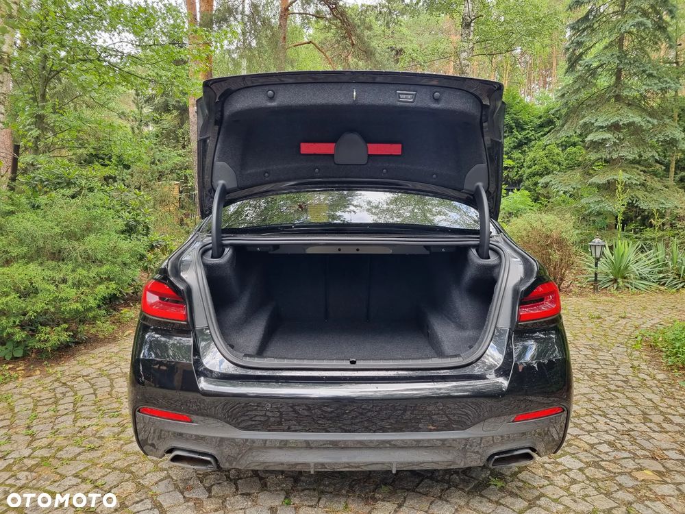 BMW Seria 5 520d xDrive MHEV M Sport sport - 34