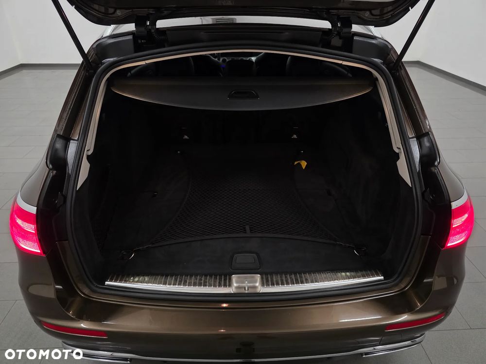 Mercedes-Benz Klasa E 220 d 9G-TRONIC AMG Line - 39
