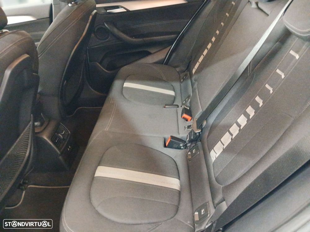 BMW X2 25 e xDrive Pack M - 16