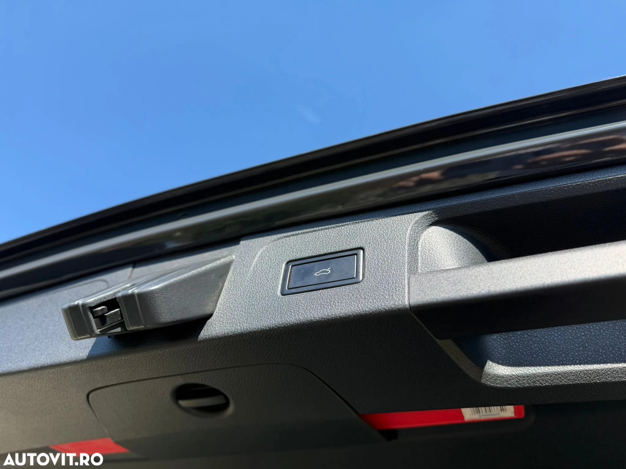 Volkswagen Passat Variant 2.0 TDI DSG 4Motion Highline - 17