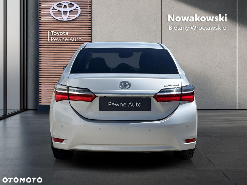 Toyota Corolla - 5