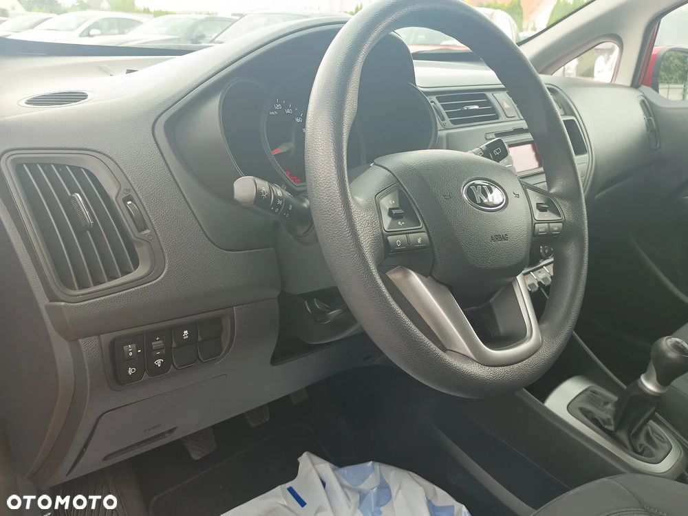 Kia Rio 1.2 Attract - 18