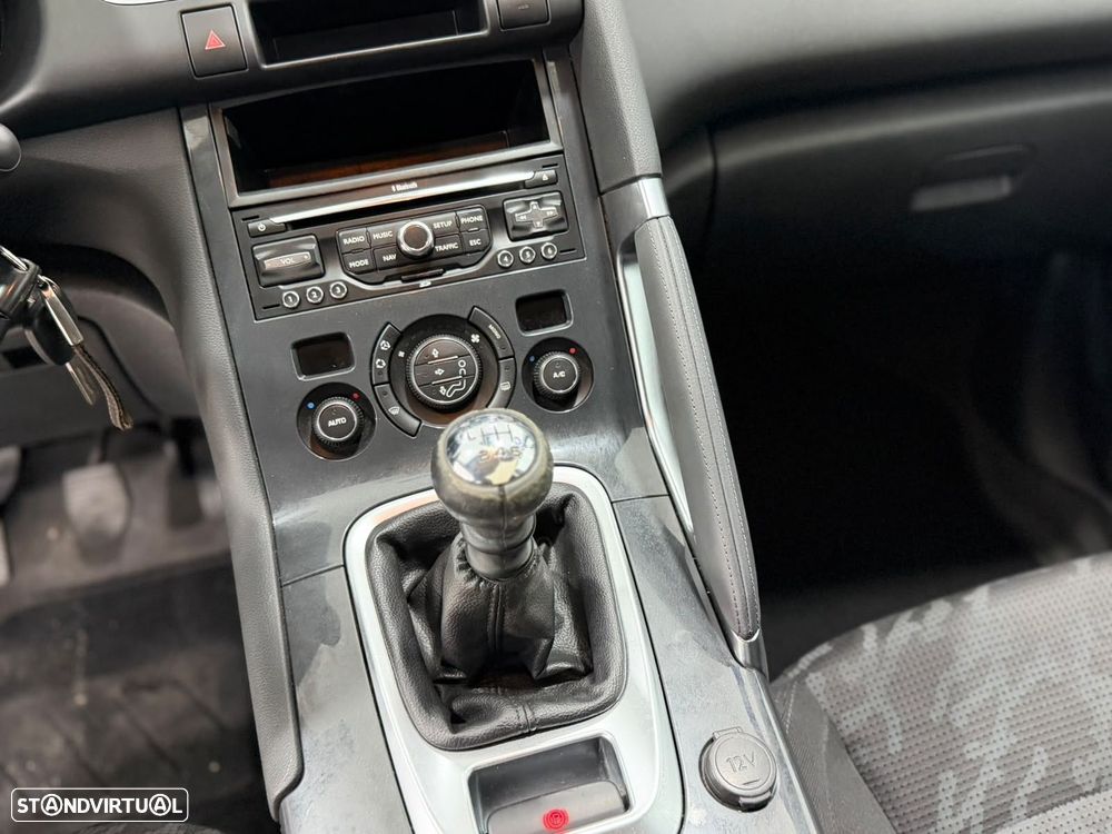 Peugeot 3008 1.6 HDi Active - 11