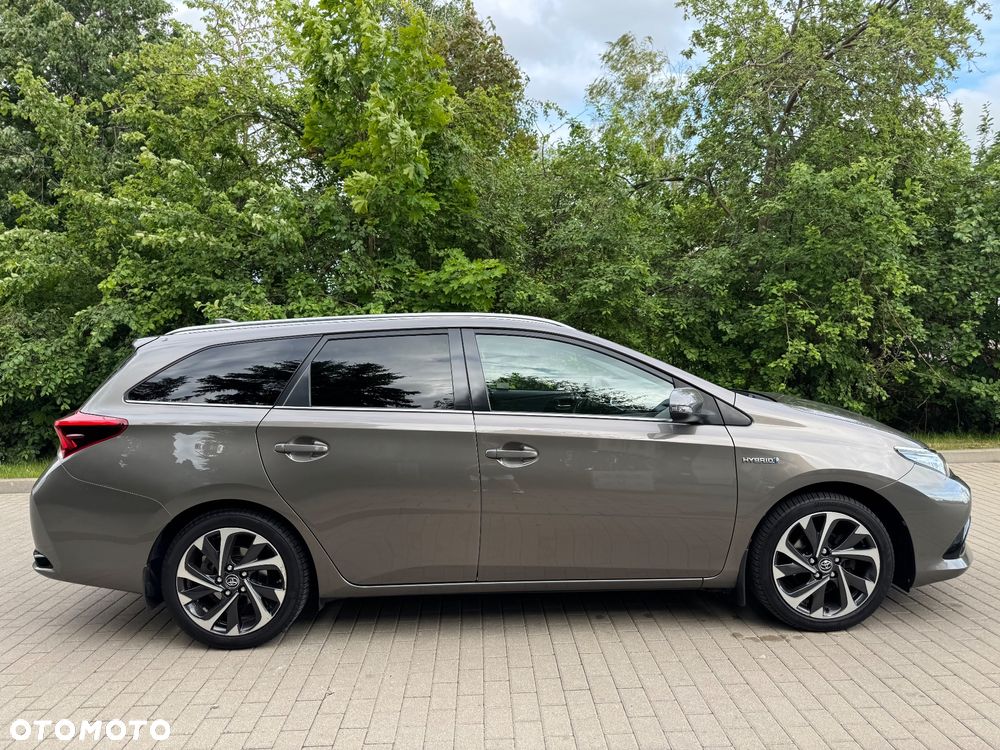 Toyota Auris Hybrid 135 Premium - 4