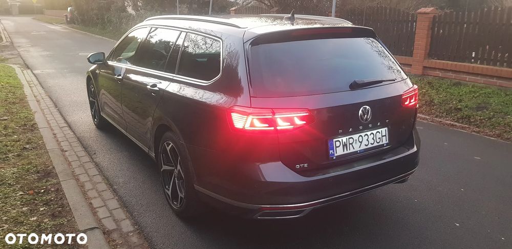 Volkswagen Passat - 14