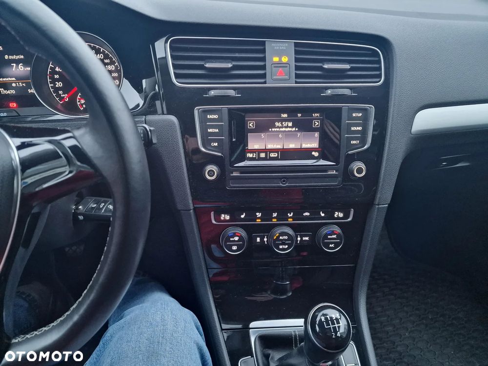 Volkswagen Golf 1.6 TDI BlueMotion Technology Cup - 12