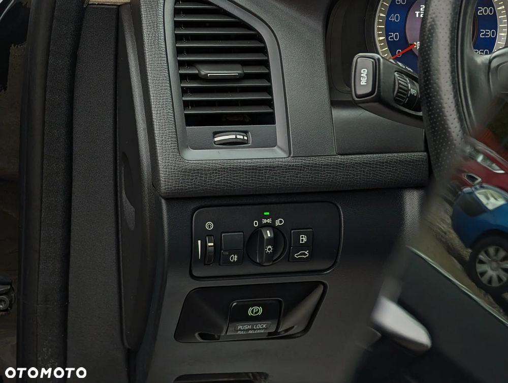 Volvo XC 60 D3 R Design - 22