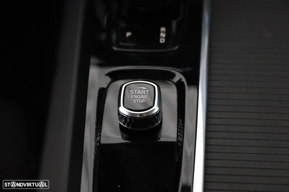 Volvo V60 2.0 B4 Momentum Plus Geartronic - 20