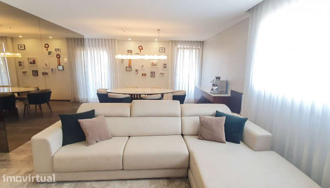 Venda de excelente Apartamento T3 à entrada da cidade de Vila do Cond - Grande imagem: 3/21