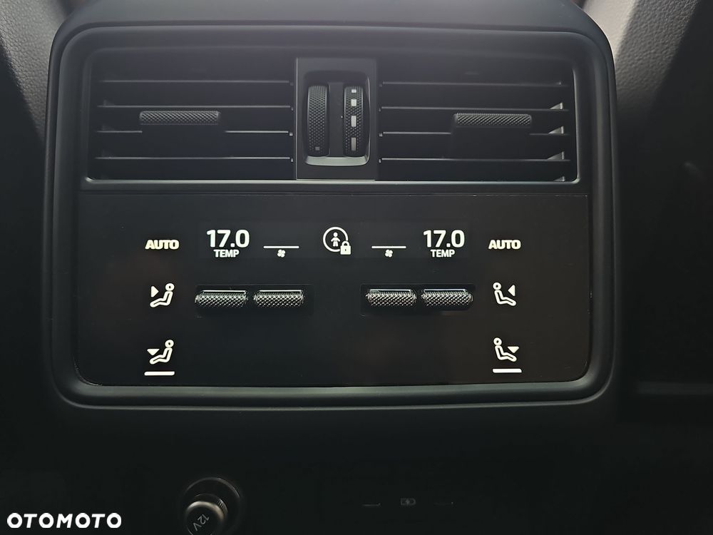 Porsche Cayenne Standard - 33