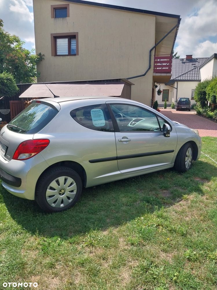 Peugeot 207 - 4