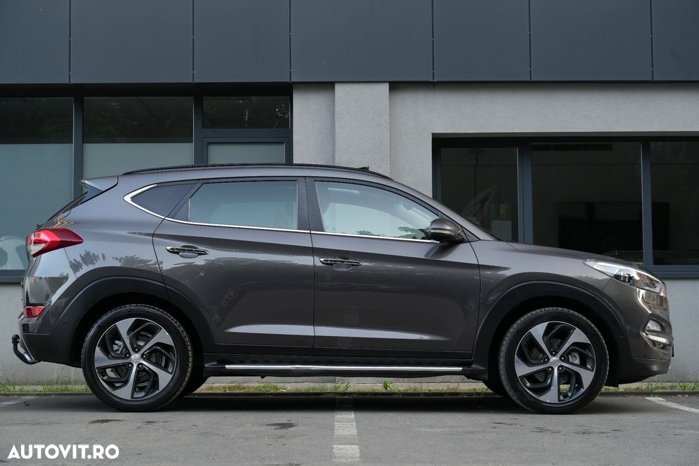 Hyundai Tucson 2.0 CRDI 4WD Automatik Premium - 20
