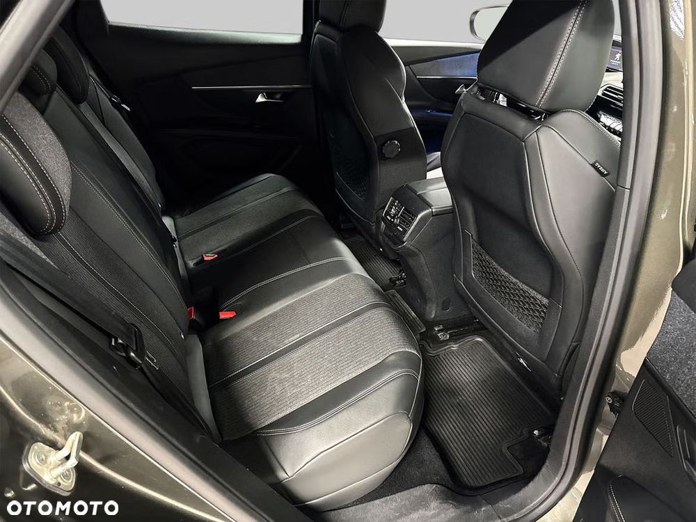 Peugeot 3008 1.6 PureTech HYbrid4 GT S&S EAT8 - 13