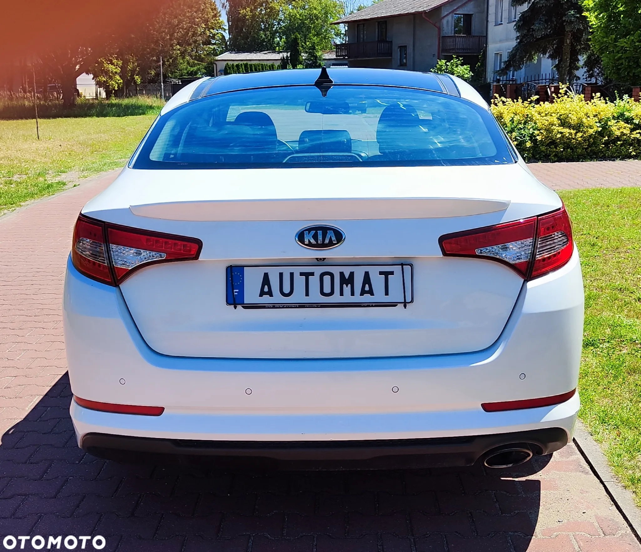 Kia Optima - 11