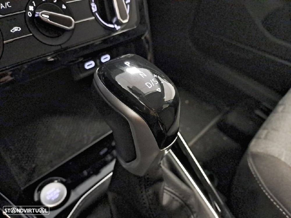 VW T-Cross 1.0 TSI Life DSG - 22