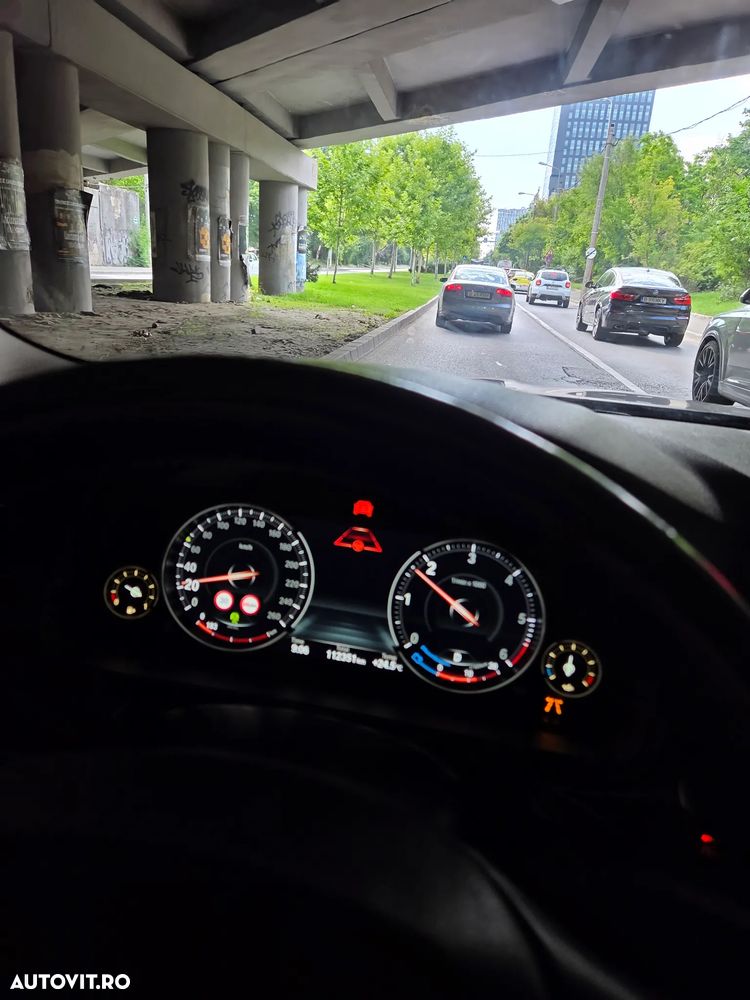 BMW Seria 5 525d xDrive AT - 8