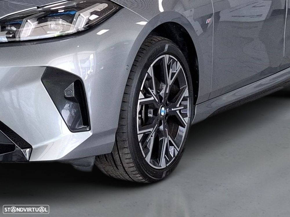 BMW 216 Pack Desportivo M — fotografia 4