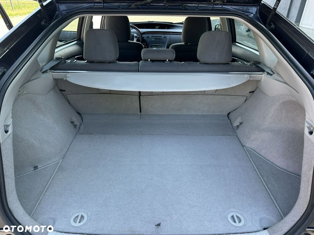 Toyota Prius - 15