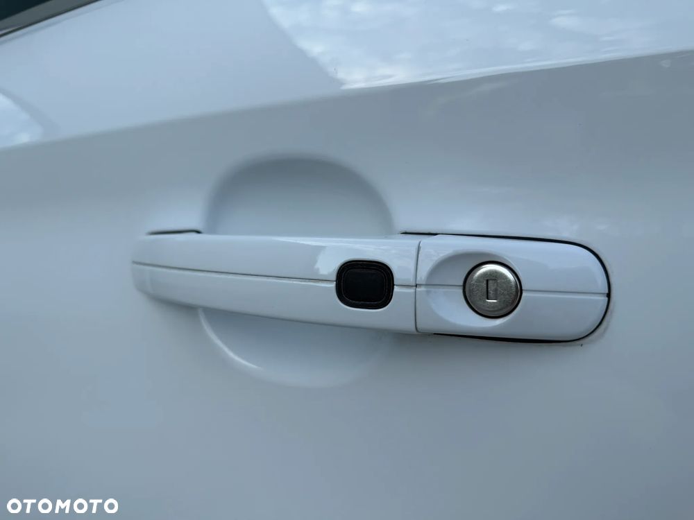 Ford Kuga - 34