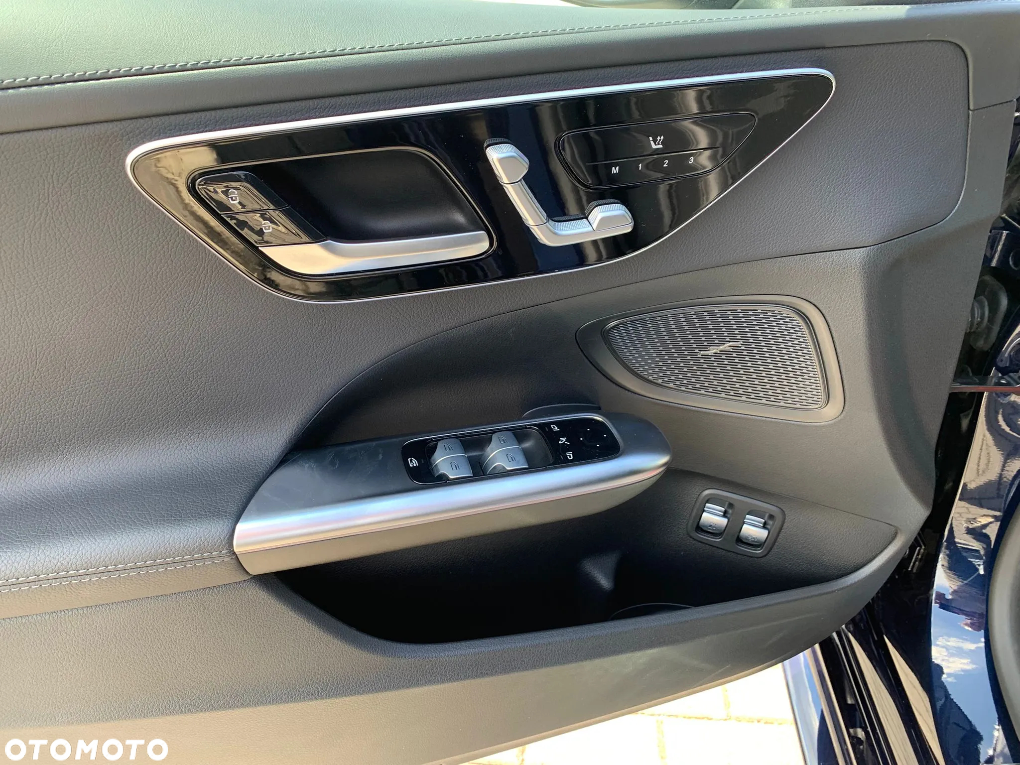 Mercedes-Benz Klasa C 300 e T 9G-TRONIC AMG Line Advanced - 19