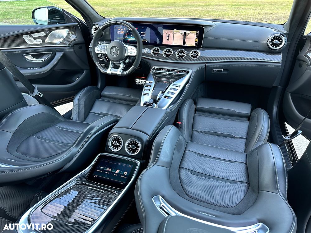 Mercedes-Benz AMG GT-S 63 4MATIC+ - 14