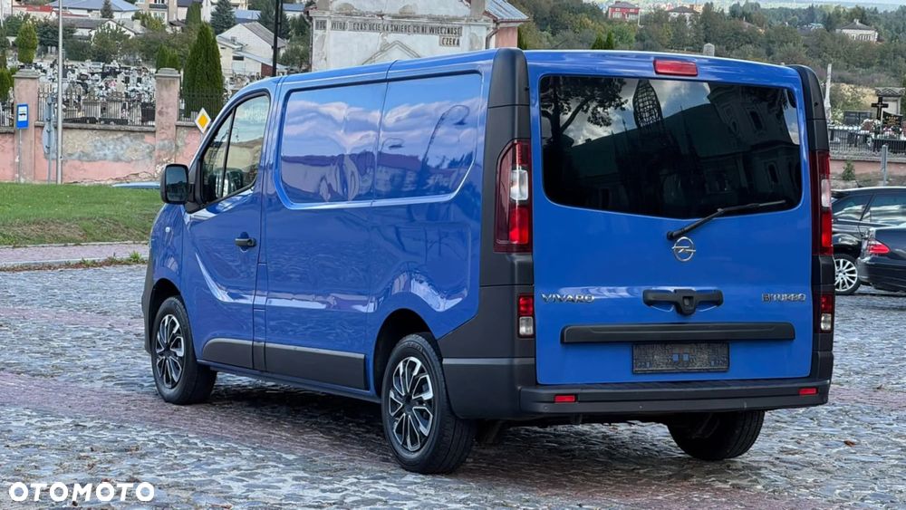 Opel VIVARO - 23