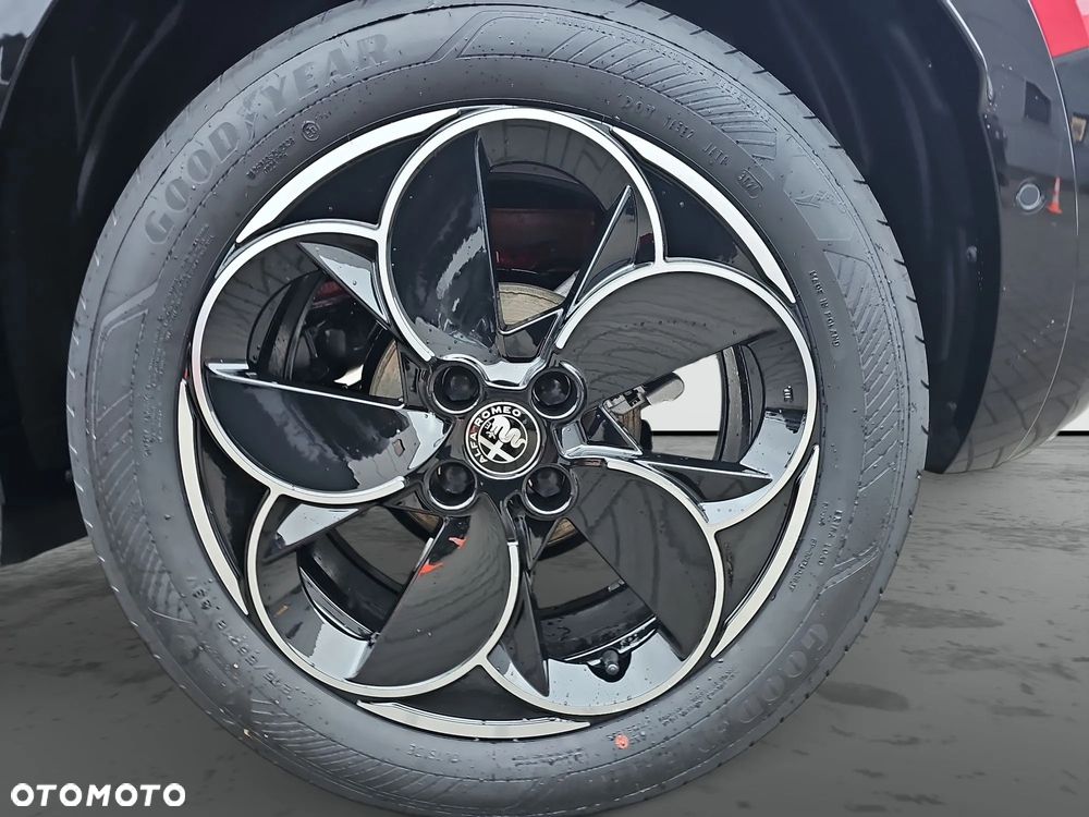 Alfa Romeo Junior 1.2 mHEV Ibrida Q4 eDCT - 12