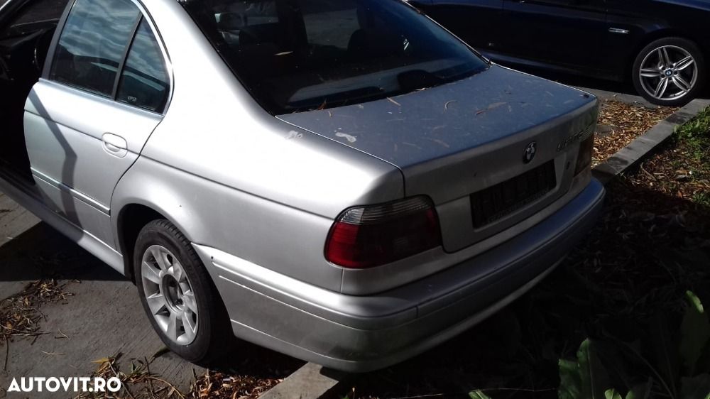 Dezmembrari  BMW 5 (E39)  1995  > 2004 520 d Motorina - 3