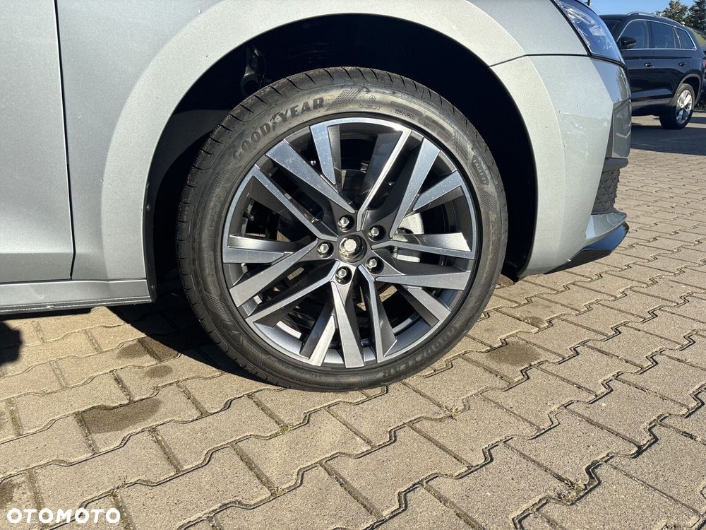 Skoda Octavia 1.5 TSI mHEV Sportline Tech DSG - 19