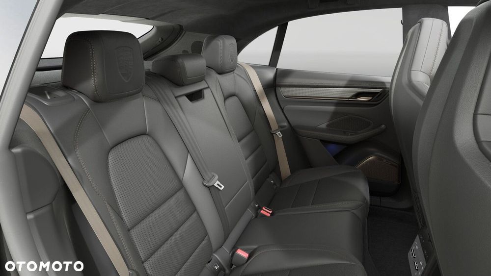 Porsche Macan - 11