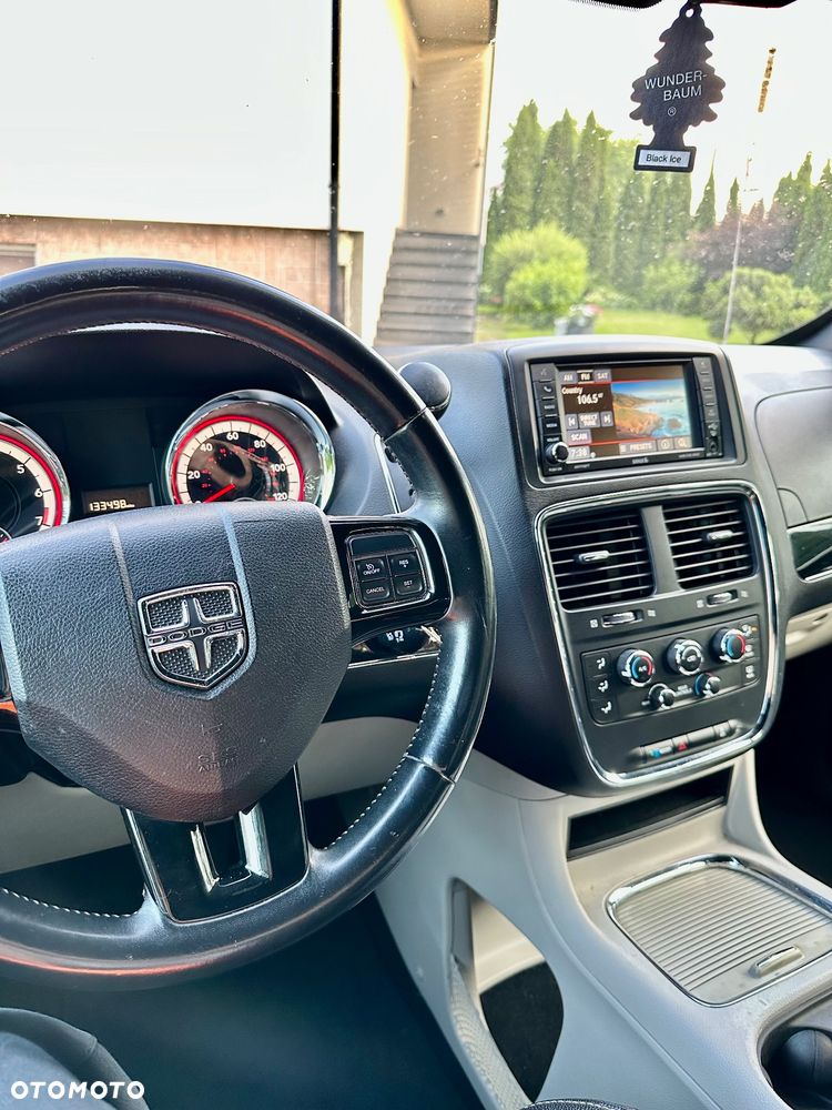 Dodge Grand Caravan 3.6 R/T - 10