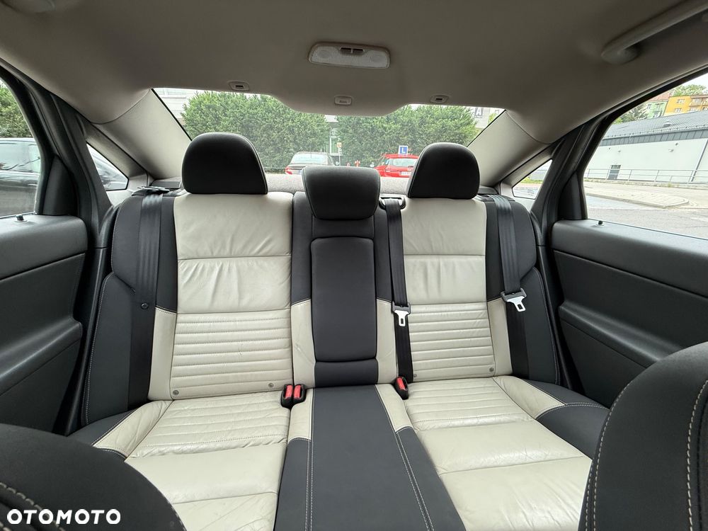 Volvo S40 2.0D R-Design Momentum - 13