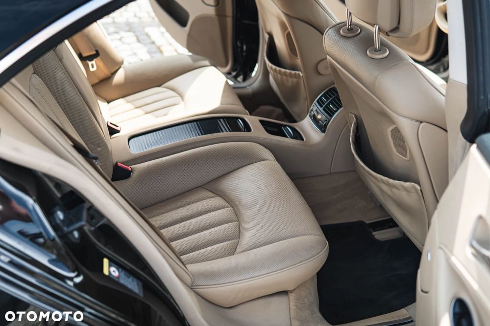 Mercedes-Benz CLS - 36